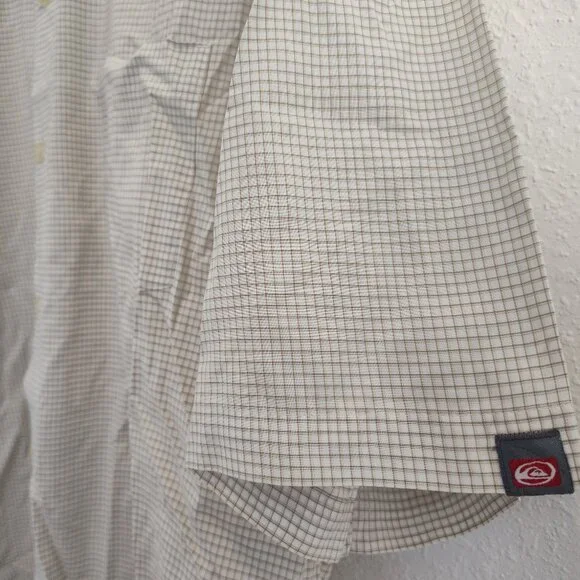 Quicksilver, Men’s s/s Button Down, XL - Picture 3 of 6